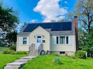 88 Westphal St, West Hartford, CT 06110