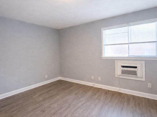 1111 W Academy St #4