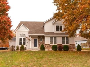 301 NE Golden Gate Ct, Blue Springs, MO 64014