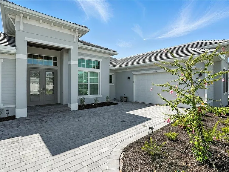 15027 Longs Ln — Photo 3