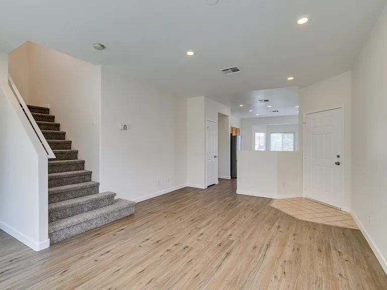892 Blue Rosalie Pl — Photo 13