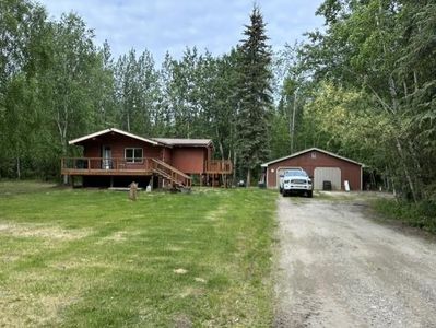 1787 Hollowell Rd, North Pole, AK, 99705