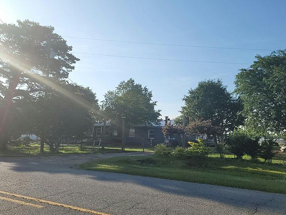 2nd image of 7365 Eddins Rd