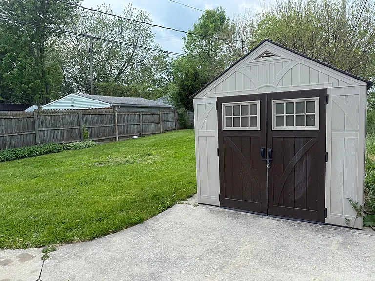 27881 Oneil St — Photo 10