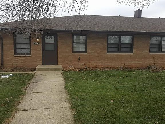 2nd image of 591 Donna Dr #1