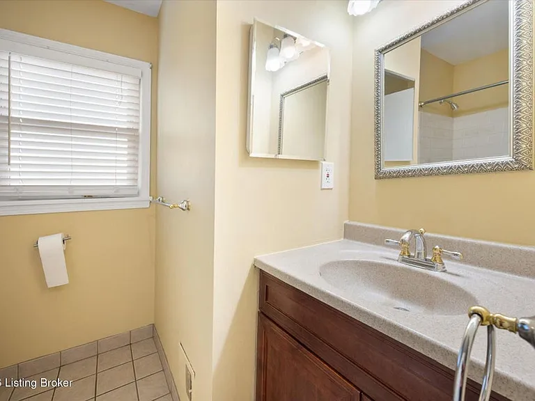 9903 Welshpool Ct — Photo 24