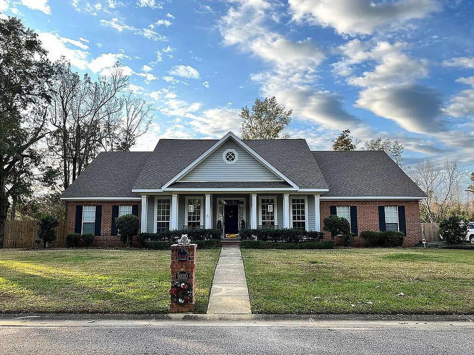 1st image of 9820 Sommerset Dr