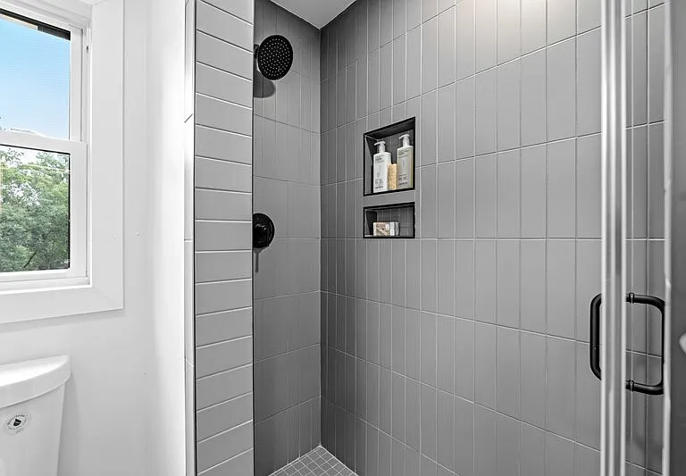 28 Douglas Dr — Photo 22