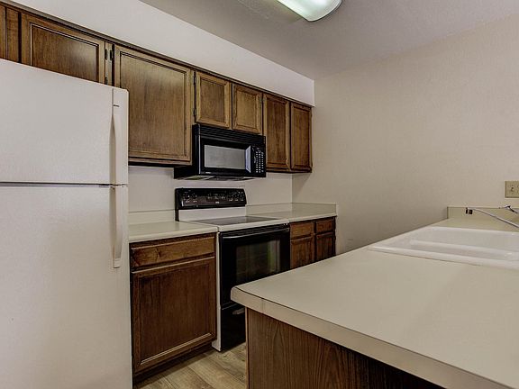 Lots of kitchen storage