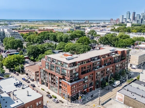 246 Logan Ave #518, Toronto, ON M4M 0E9
