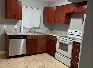 2060 NW 30th Ave, Fort Lauderdale, FL 33311