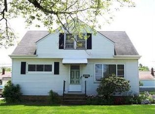 15808 Wingate Rd, Maple Heights, OH 44137