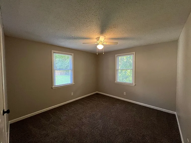 566 Jenson Rd — Photo 3