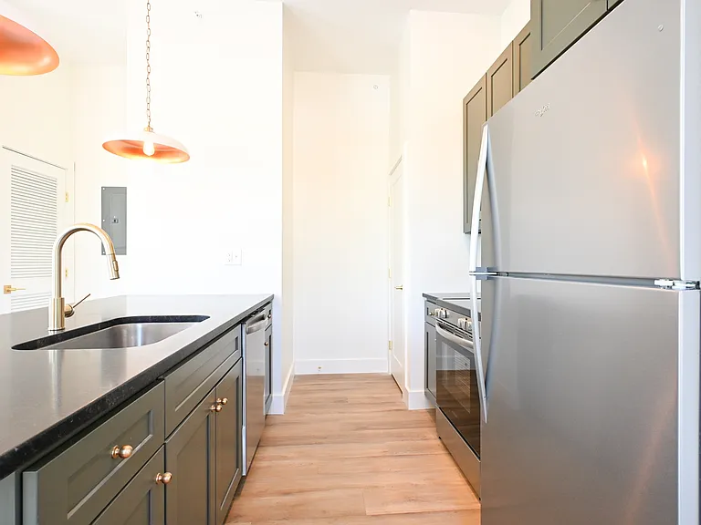 2307 Bedford Ave — Photo 5