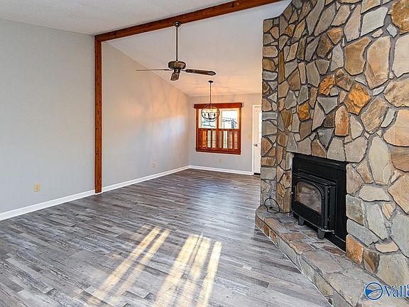 4th image of 9725 Wallwood Dr SE