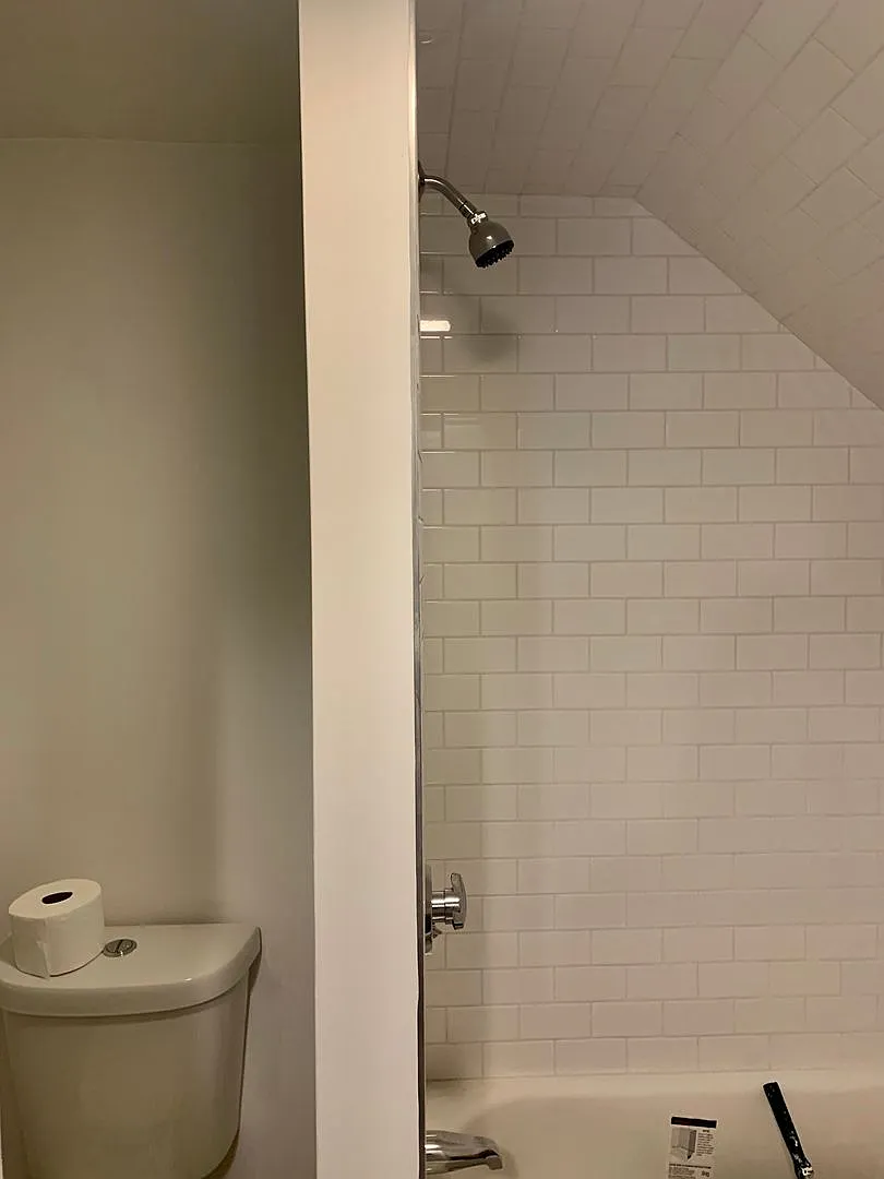 86 Portland Street — Photo 4