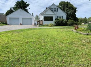 2 Mathews Ave, Waterville, ME 04901