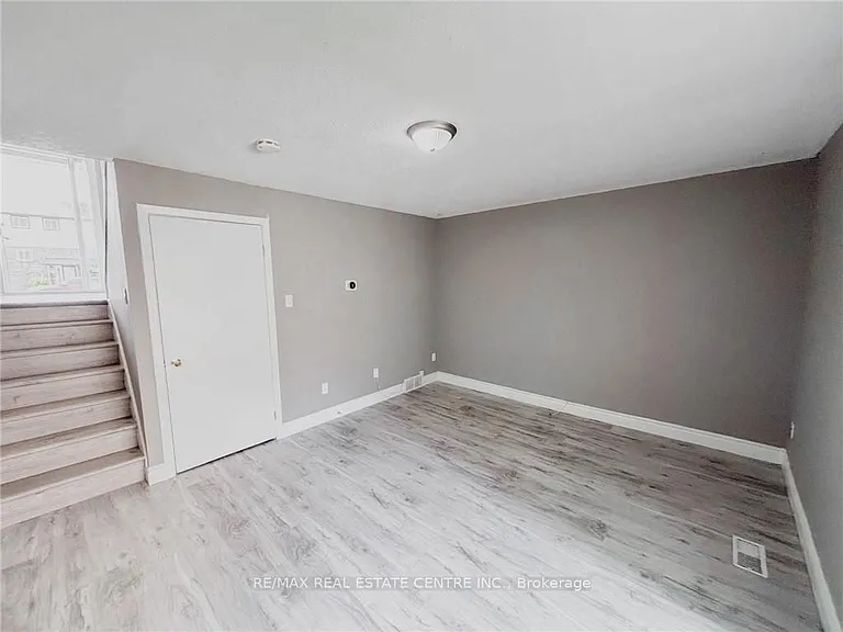 222 Harvard Pl #G — Photo 14