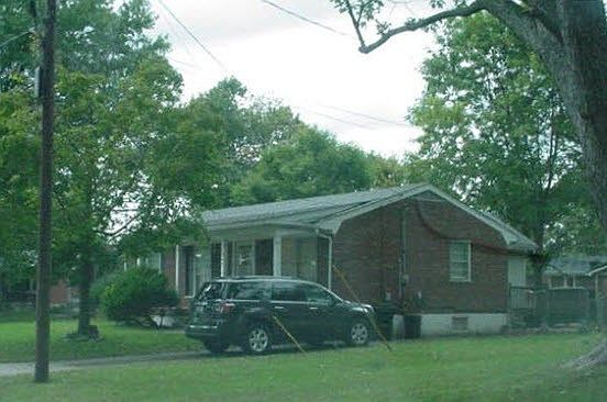 2nd image of 1607 Devon Ct