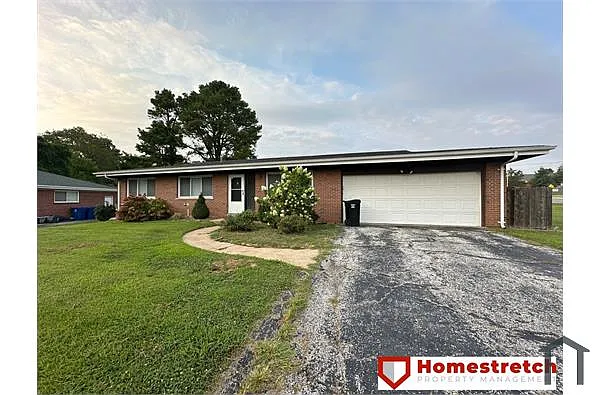 10001 Carolynne Dr photo 1