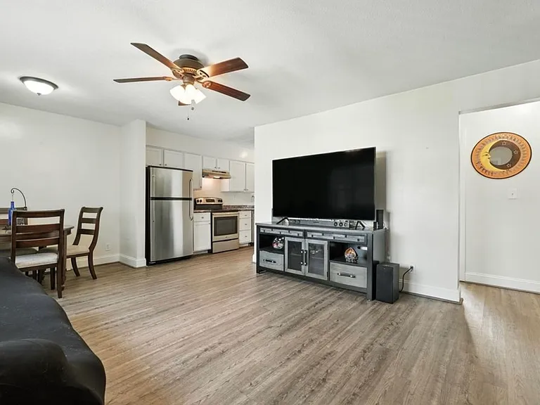 66 Applewood Dr #66 — Photo 7