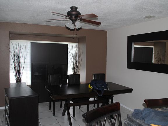 5th image of 221 Hidden Springs Cir