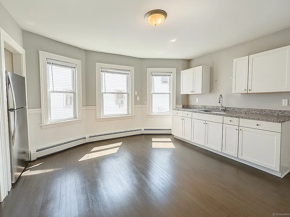 24 Miller St #2