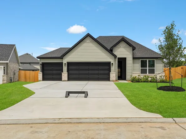 4613 Vernal Loop Dr, Conroe, TX 77303