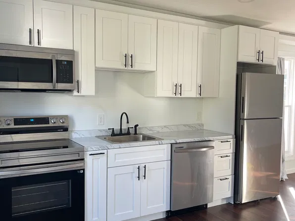 41 Grant St APT 2, Cohoes, NY 12047