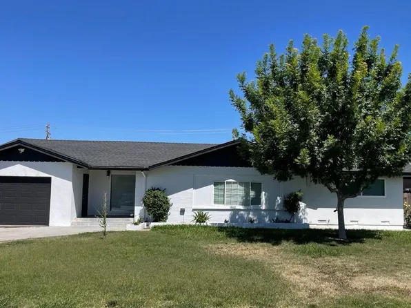 8721 11th St, San Joaquin, CA 93660
