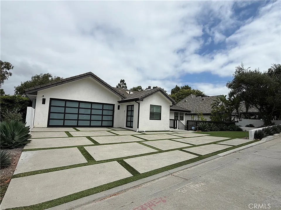 363 Newport Glen Ct
