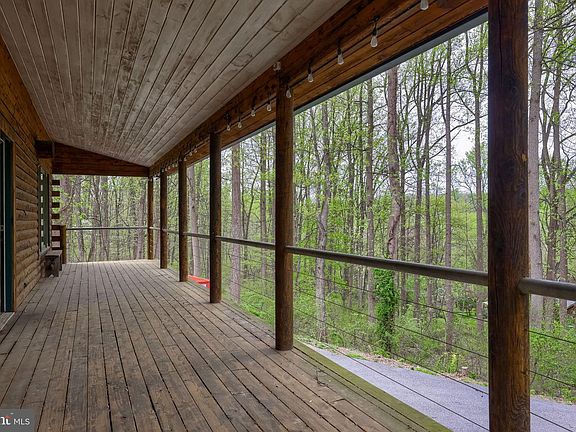 5th image of 171 Fox Hollow Rd