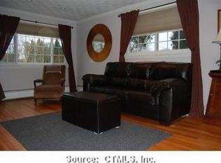 123 Williams St, Plainville, CT 06062