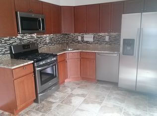 22 Byrnes Ln W, Sayreville, NJ 08872