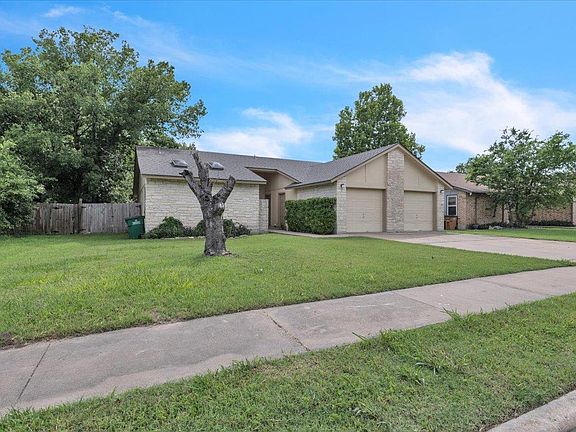 2nd image of 8713 Pineridge Dr