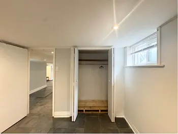Building Photo 3