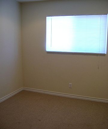 5th image of 7823 Kingsbury Wood Unit 4