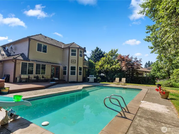 932 Pike Place NE, Auburn, WA 98002