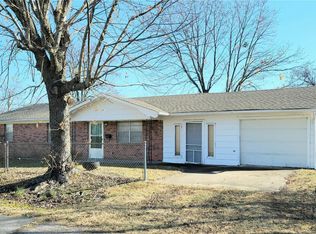 209 NE 4th St, Checotah, OK 74426