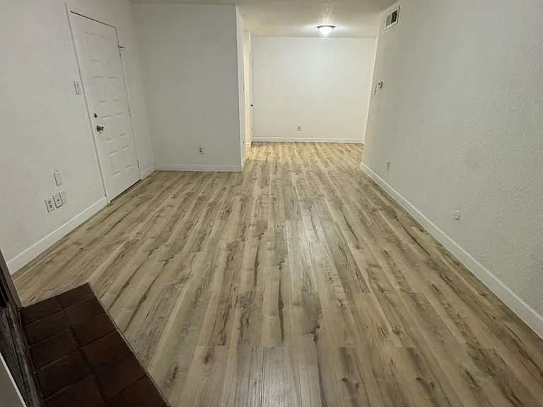 9350 Country Creek Dr #49 — Photo 5