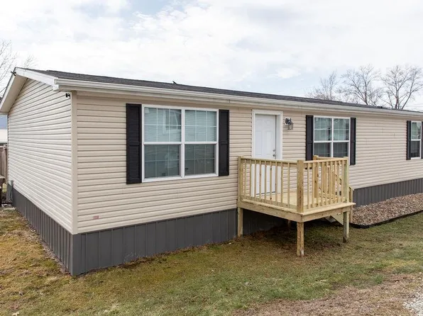 322 Thorn Avenue, Moundsville, WV 26041