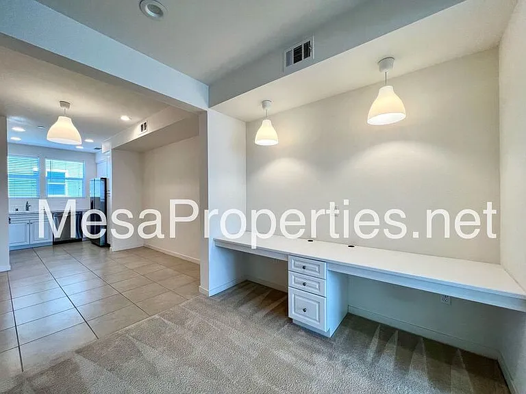4968 Arrow Hwy #F — Photo 10