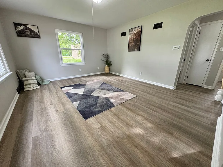 4351 Texas St — Photo 15