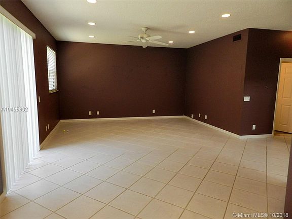 5th image of 16150 La Costa Dr