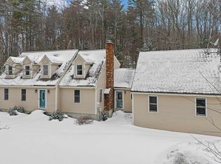 15 Chevey Hill Rd, Weare, NH 03281
