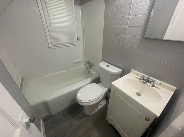 423 Lisbon Ave Floor 1