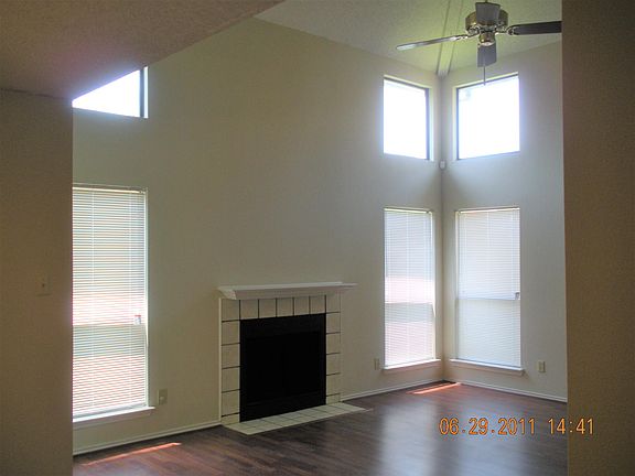 3rd image of 934 Sylvan Creek Dr