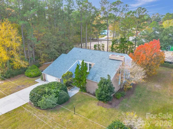 1021 Parkwood Dr NE, Leland, NC 28451