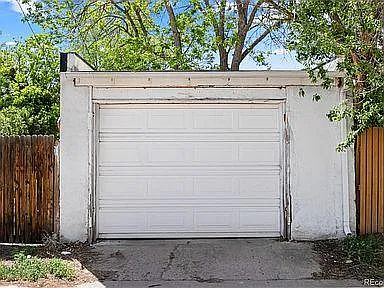 1386 Perry St — Photo 30