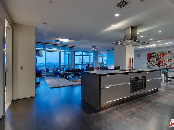 2nd image of 13650 Marina Pointe Dr Unit 1906